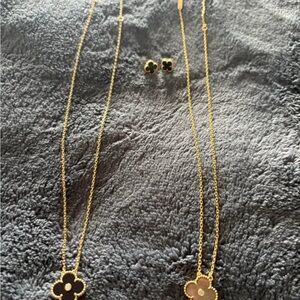 Clover Necklace Set